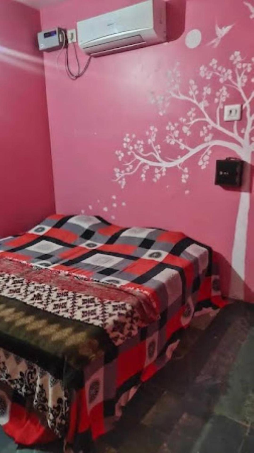 Hotel Chandan,بوهفانيشفار المظهر الخارجي الصورة