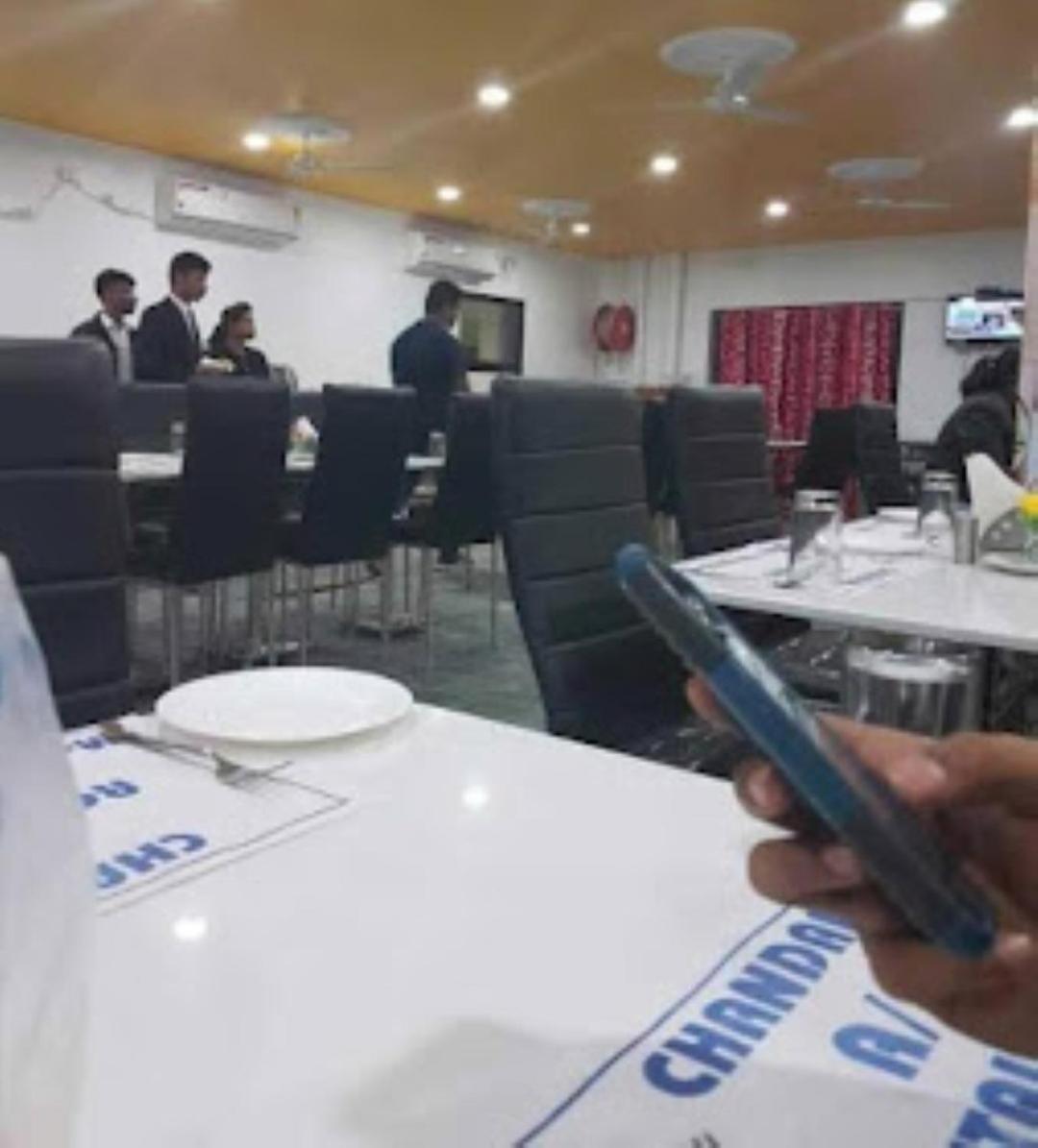 Hotel Chandan,بوهفانيشفار المظهر الخارجي الصورة